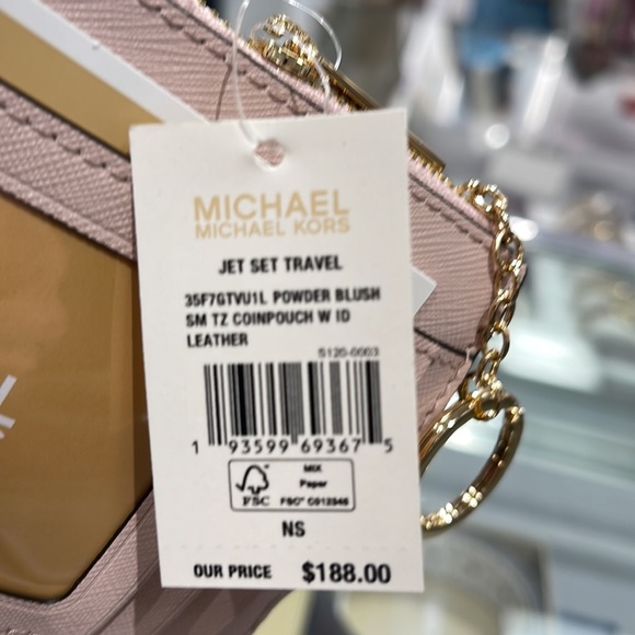 MICHAEL KORS SMALL TOP ZIP COINPOUCH WITH ID CARD CASE WALLET 
POWDER BLUSH 
Not - Picture 8 of 16